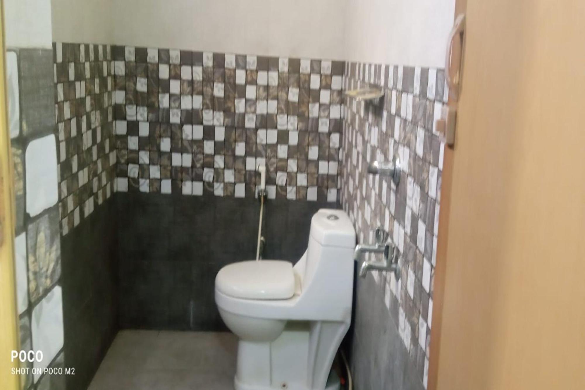 POP 83610 Hotel Thiruvananthapuram Buitenkant foto